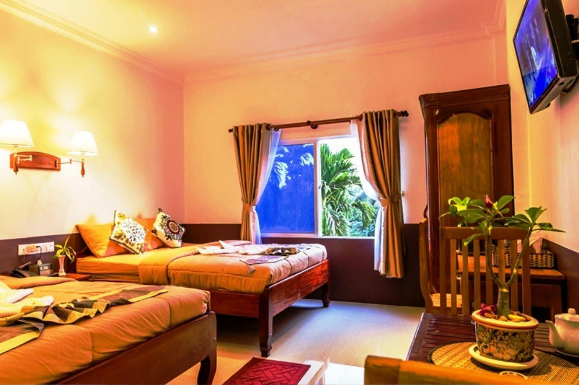 Angkor Sorika Villa Siem Reap Bagian luar foto